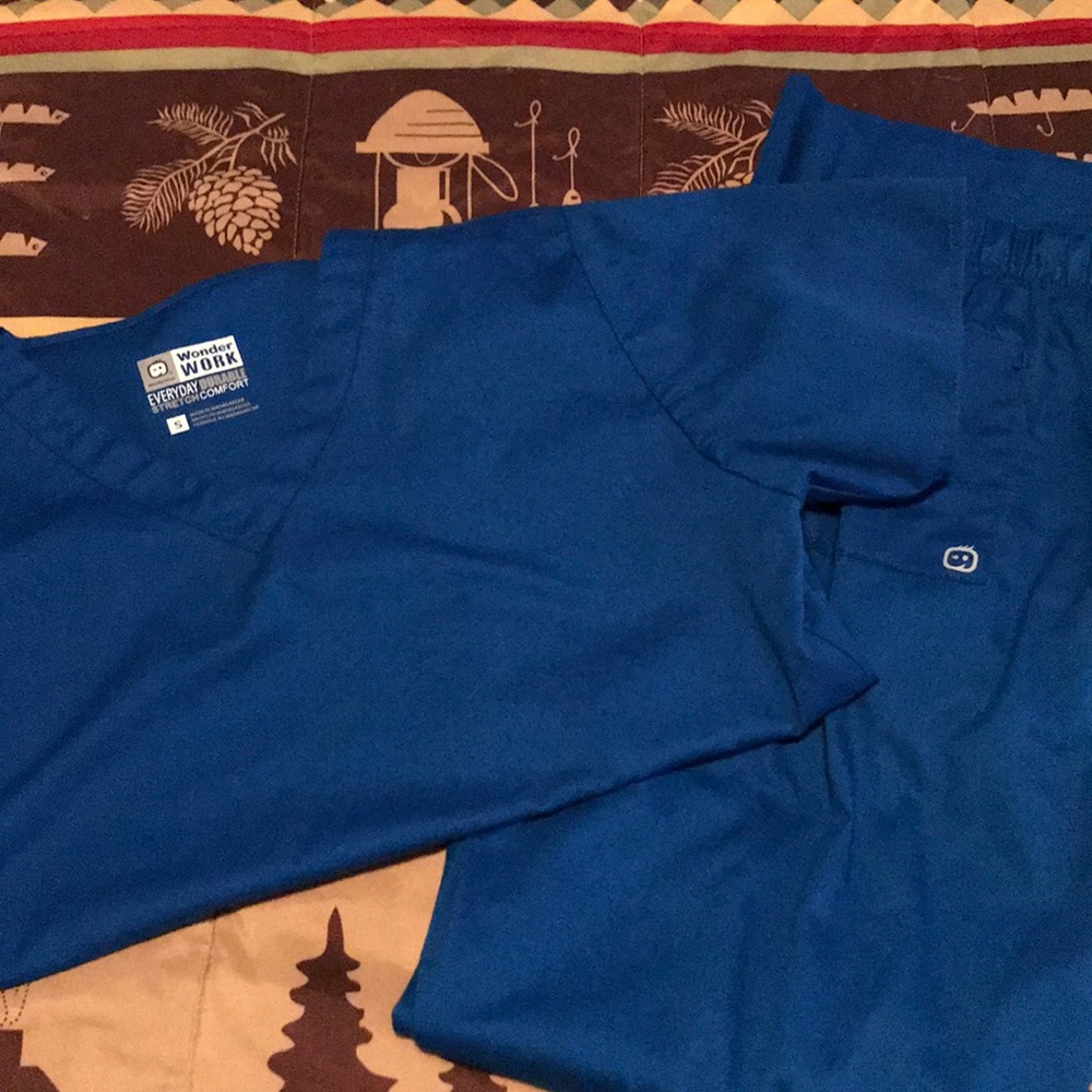 Wonder Work Scrubs